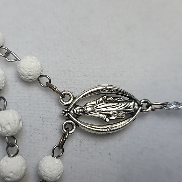 Elegant Rosary Beads White Ceramic & Blue Glass Beaded Necklace 20" - Picture 4 of 5
